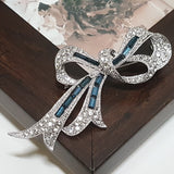 Brosa din aliaj argintie cu cristale V10