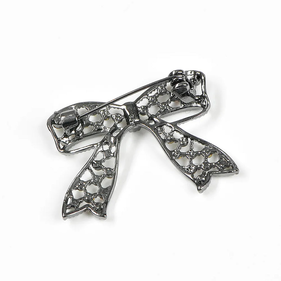 Brosa din aliaj argintie cu cristale V10