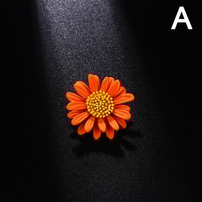 Brosa din aliaj aurie V7 floare