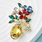 Martisor Brosa Vaza cu flori 01 - Shiny Beauty