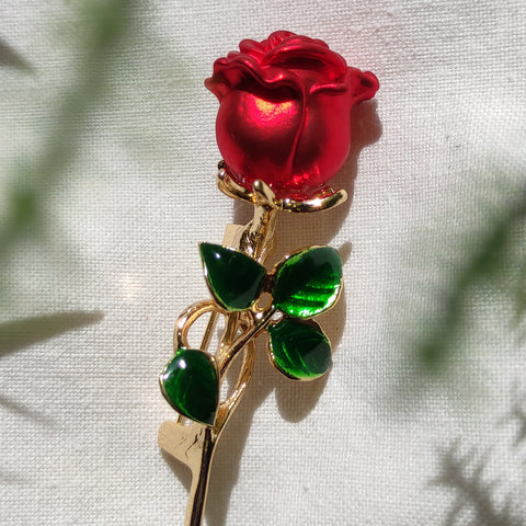 Brosa martisor – Trandafiri din Spuma