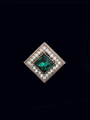 Brosa din alama minimalistă geometrică j si cristal verde placata cu aur 18k