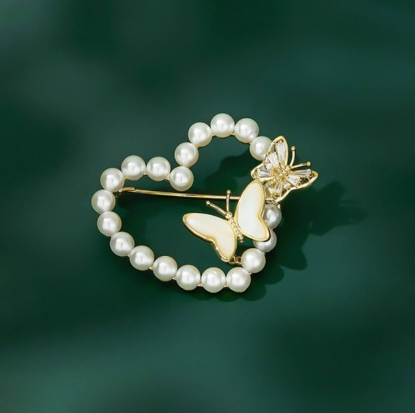 Brosa eleganta cu perle model inima - Shiny Beauty