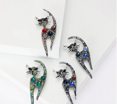 Martisor Brosa Pisica - Shiny Beauty
