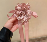 Clama de par tip floare din satin