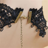 Colier choker negru cu accesoriu camee c02