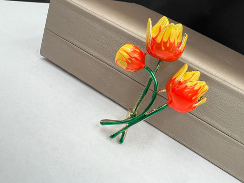 Brosa martisor – Lalea