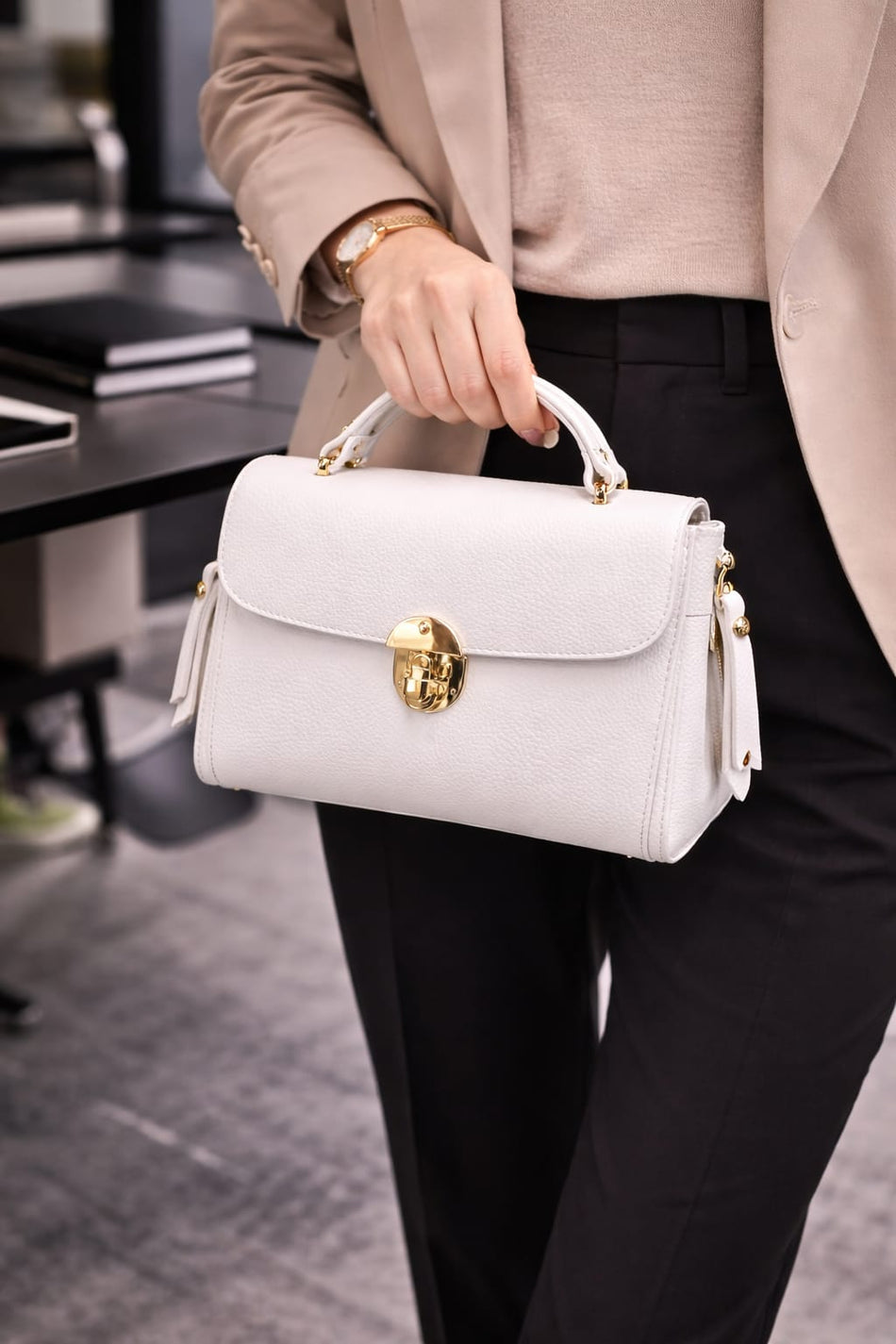 Poseta piele naturala White