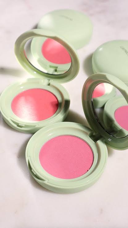 Catrice Pistachio Cream Delight Blush Cream, nuanța C01 Peach-Tachio Dream (4.4 g).