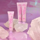 Essence CRYSTAL CRUSH Dewy Highlighter Cream 01 Diamond Dew. - Shiny Beauty
