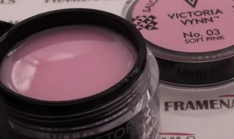 GEL VICTORIA VYNN Gel UV/LED 03 Soft Pink 15 ml