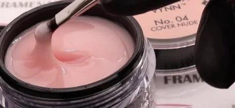 GEL VICTORIA VYNN Gel UV/LED 04 Cover Nude 15 ml