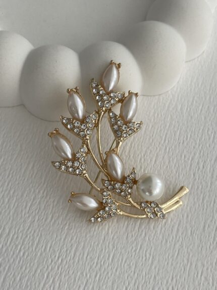 Brosa din aliaj aurie V6