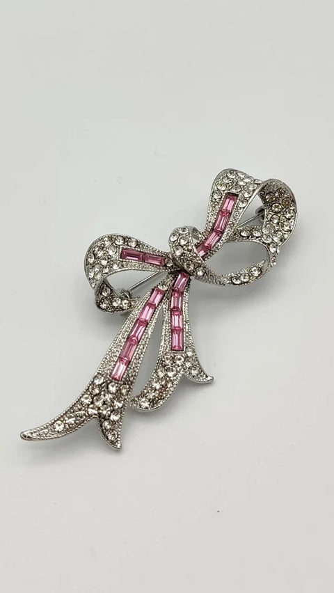 Brosa din aliaj argintie cu cristale V10