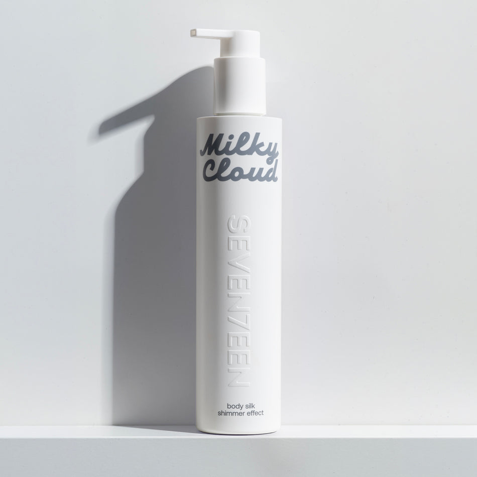 LAPTE CORP Seventeen Body Silk , Milky Cluod 250ml